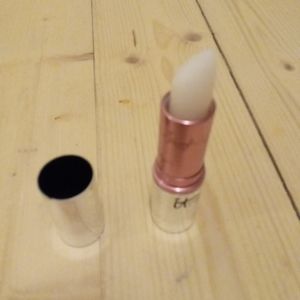 It cosmetics je ne sais quo lip vitality